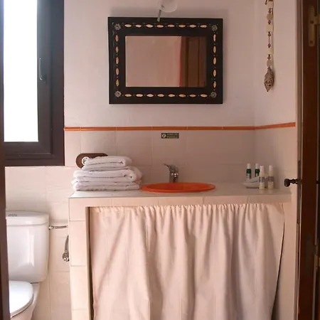 فندق مبيت وإفطار Paraiso Perdido كونيل ذي لا فرونتيرا